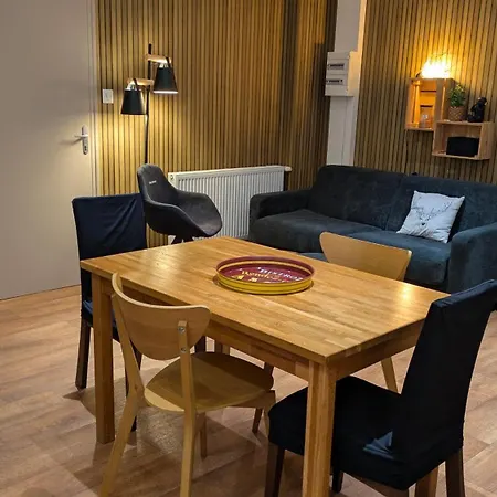 Du Des Miroirs Avec Piscine Privee Apartmán