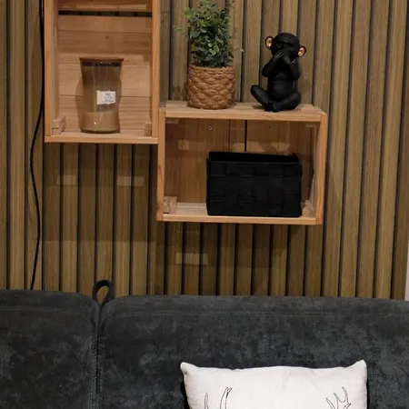 Appartement Du Des Miroirs Avec Piscine Privee