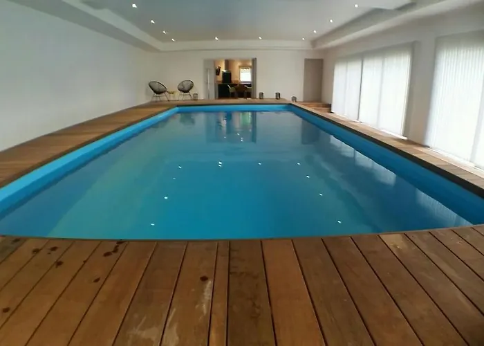 Du Des Miroirs Avec Piscine Privée Appartement *